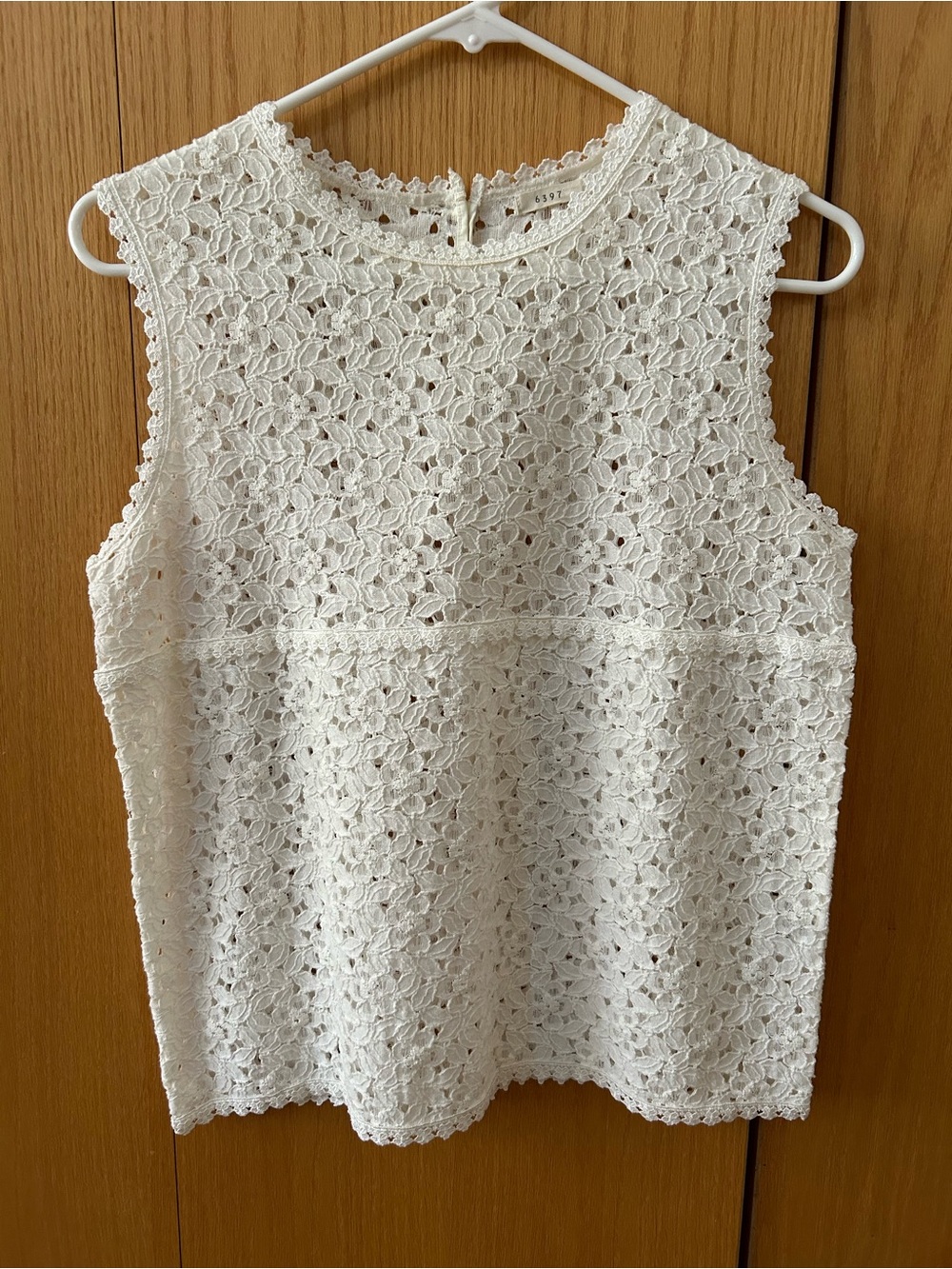 6397 brand, top. Ivory color. Beautiful top, fabric, color, style. Like new!